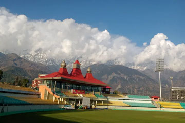 Amritsar to Dharamshala Car Hire